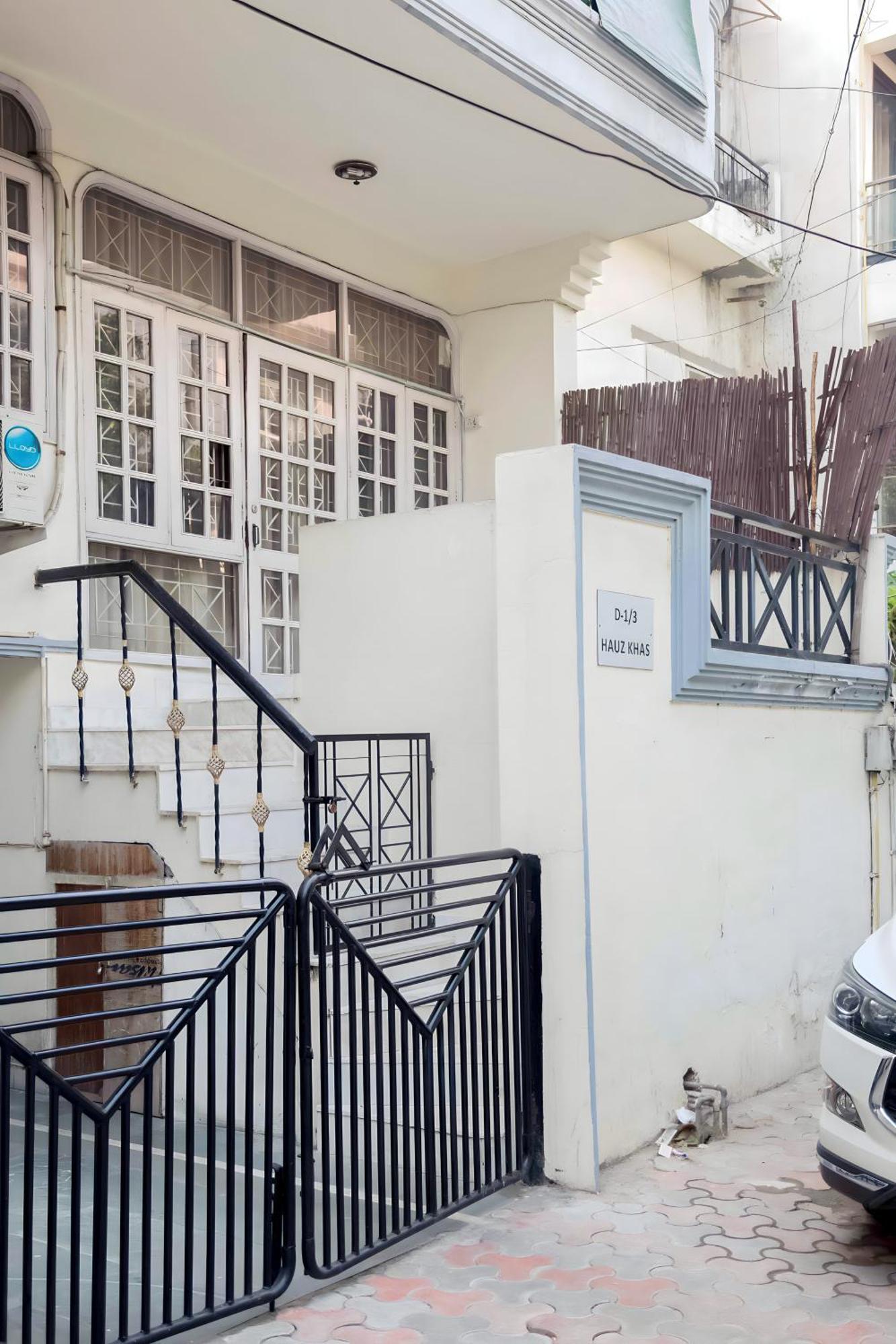 Woodpecker Apartments Hauz Khas Нью-Дели Экстерьер фото