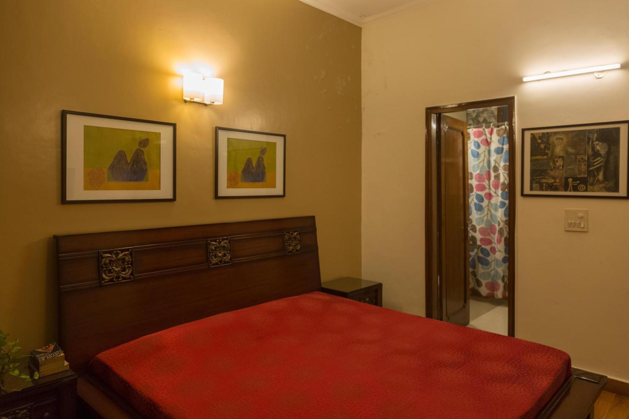 Woodpecker Apartments Hauz Khas Нью-Дели Экстерьер фото