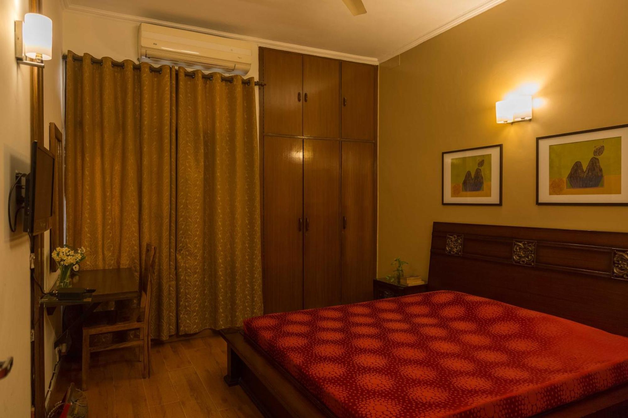 Woodpecker Apartments Hauz Khas Нью-Дели Экстерьер фото